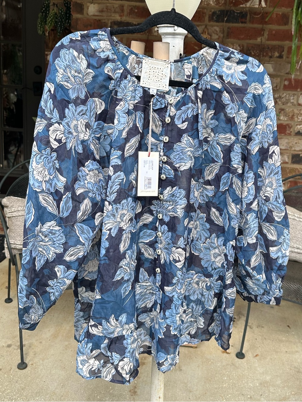 Johnny Was Jade NWT Blue Floral silk blend Button-Front Peasant Top size XL